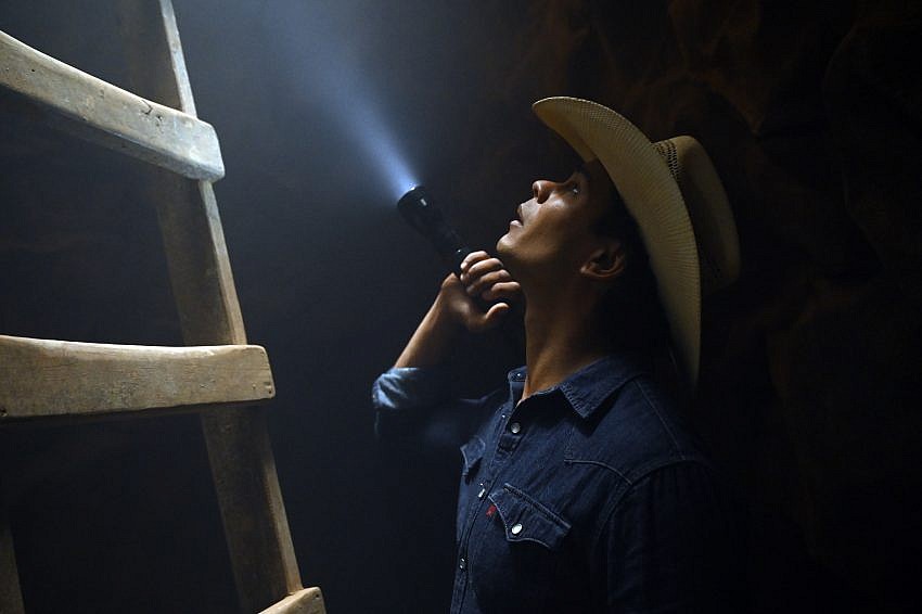 Mystery Road Origin