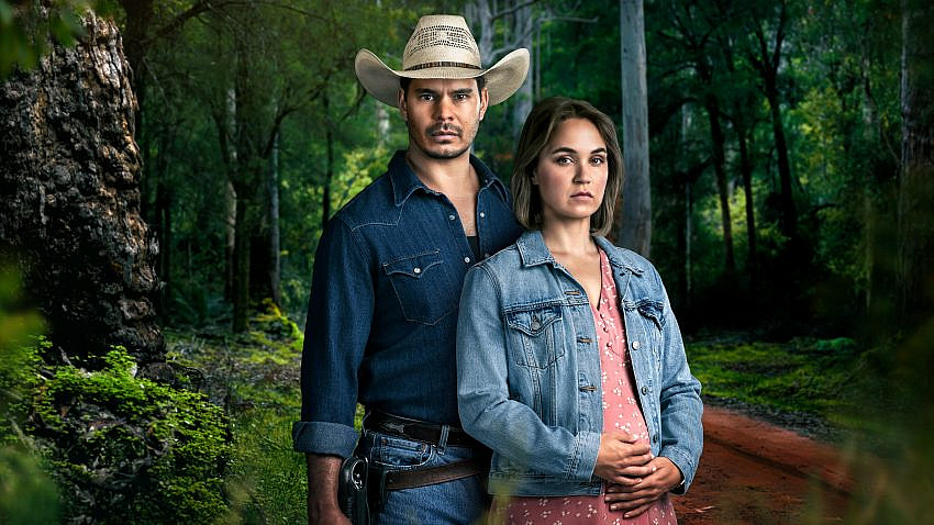 Mystery Road_Origin_Season 2_Mark Coles Smith and Tuuli Narkle Mark Coles Smith and Tuuli Narkle in Mystery Road: Origin Season 2.